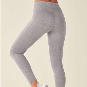 Fabletics Heather Grey 7/8 Capris